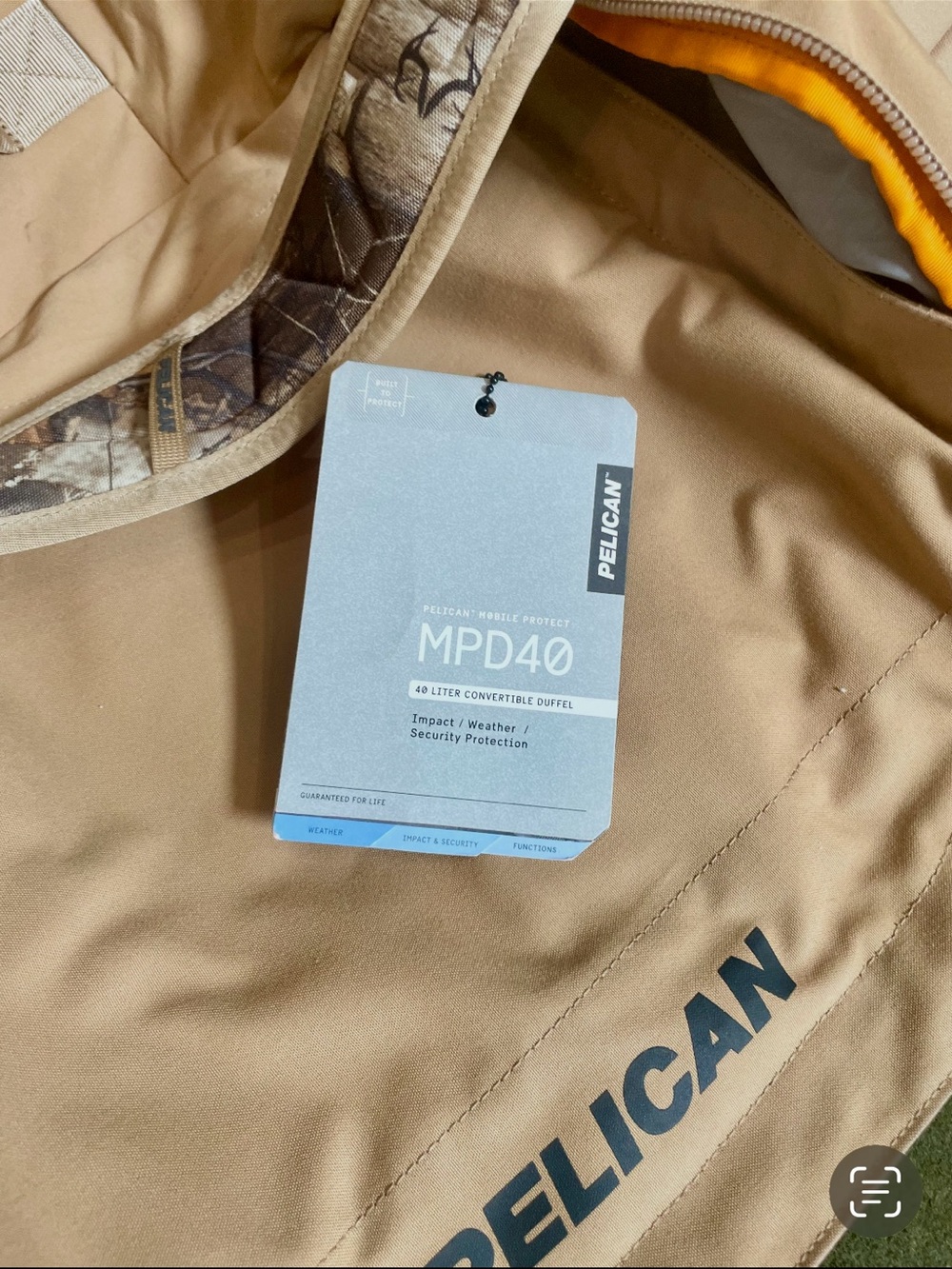 Pelican Tan Duffel/ Backpack with Camo Straps - Picture 8 of 16